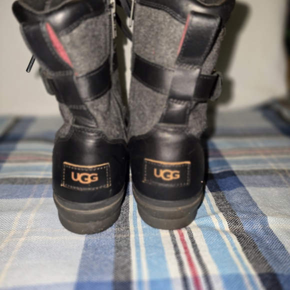 UGG Black Lace-Up Wool-Panel Combat Boots - Picture 6 of 7